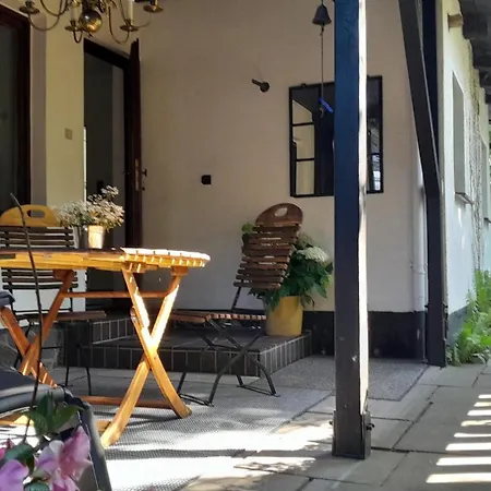 Grosse Kutscherwohnung * Kiel