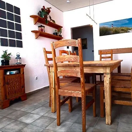 Grosse Kutscherwohnung * Kilonia